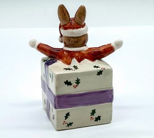 Royal Doulton Bunnykins Prototype And Rare Colorway Of Christmas Surprise DB146 reverse of figurine